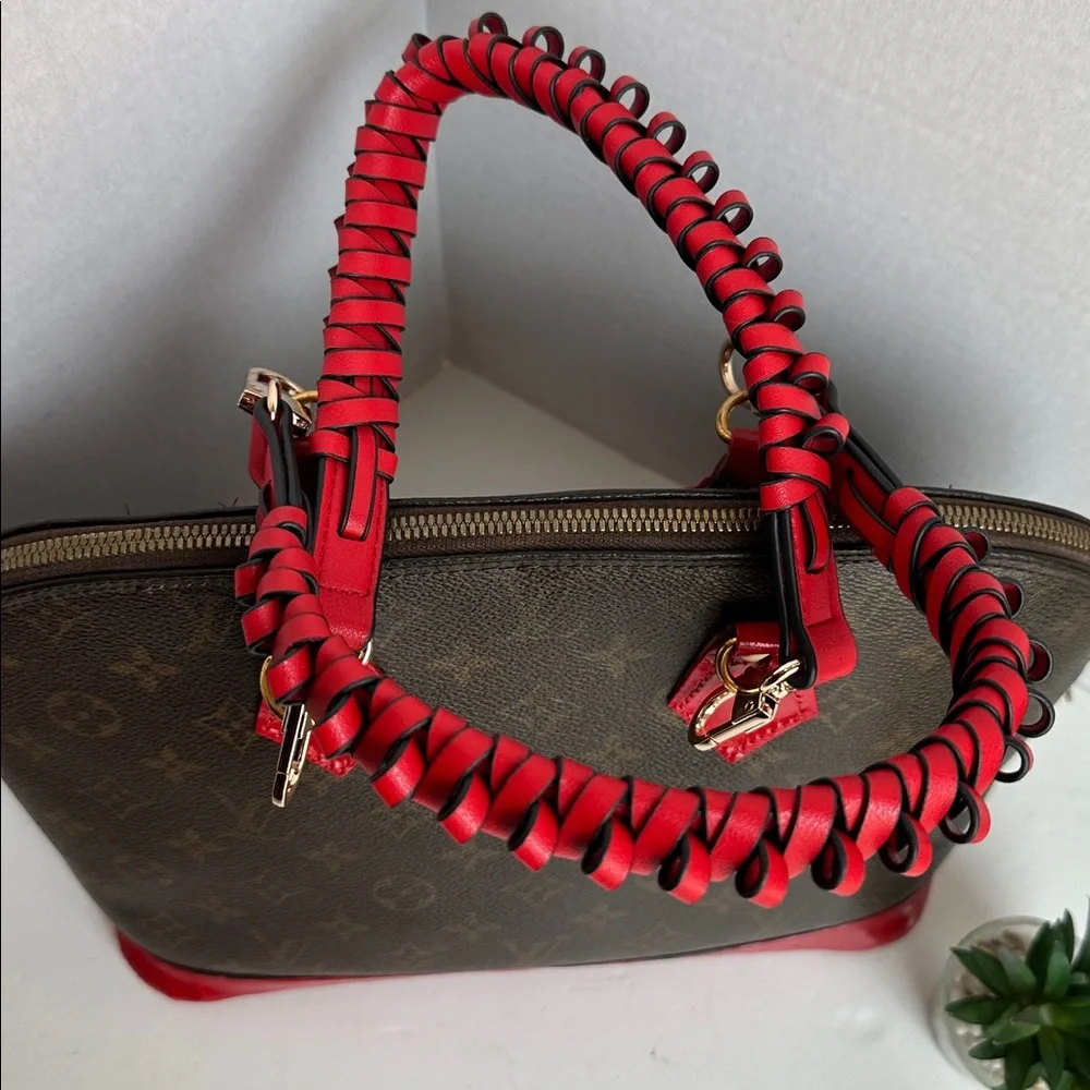 Louis Vuitton Monogram Alma Bag Customized 
Date Code FL1012
11” x 10” x 6” - Picture 2 of 16